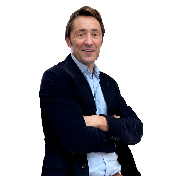  Dr Paul Macnamara
