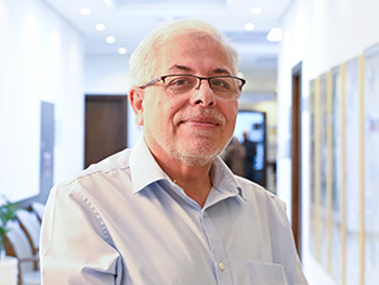 Dr. Waleed Kadro
