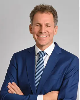 Dr. Carsten Stueer